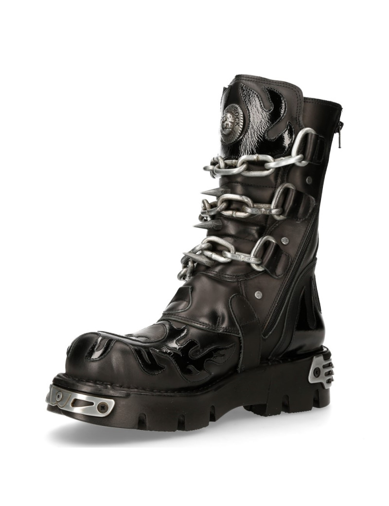 Botas newrock con pinchos