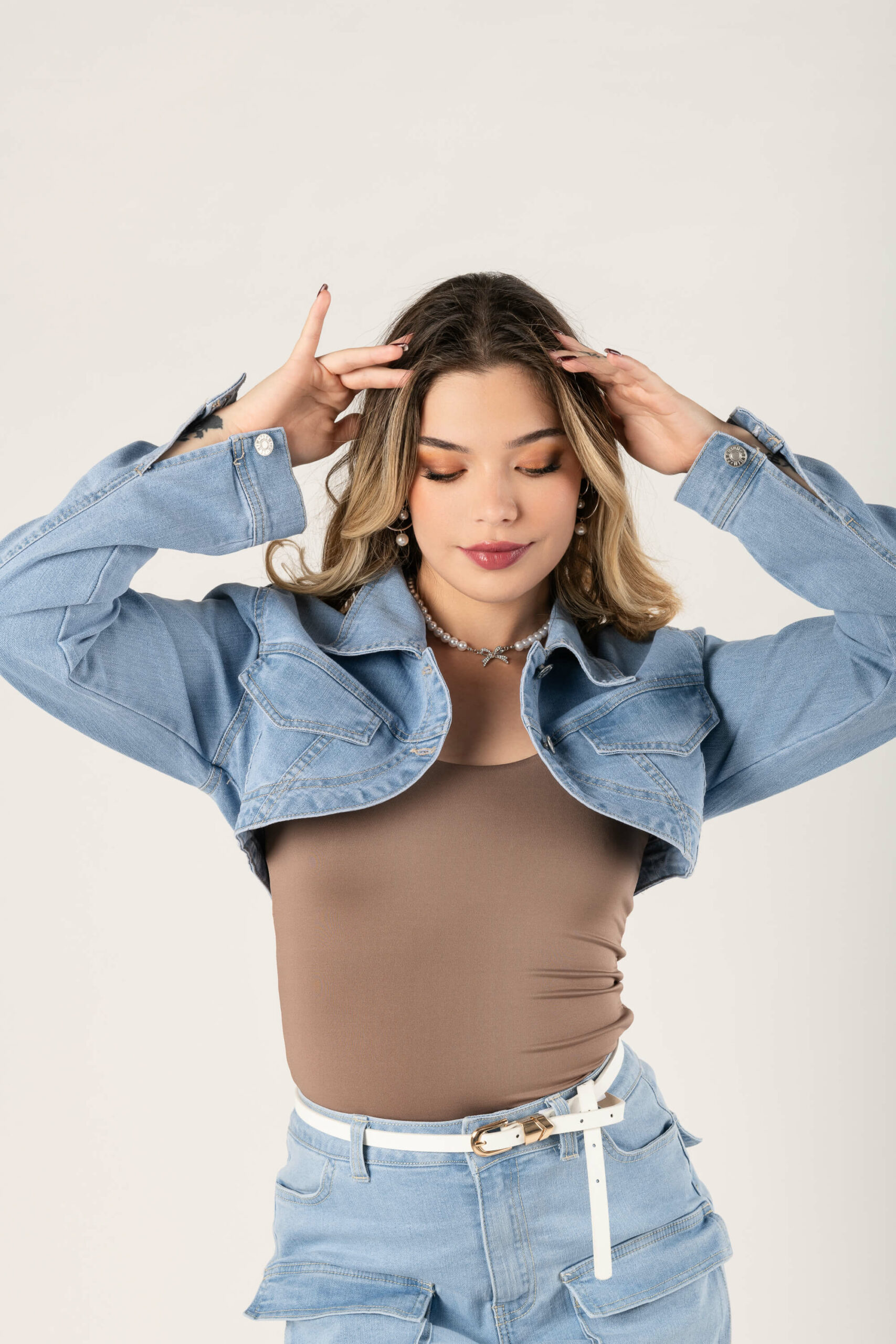 Chaqueta tipo denim tipo bolero