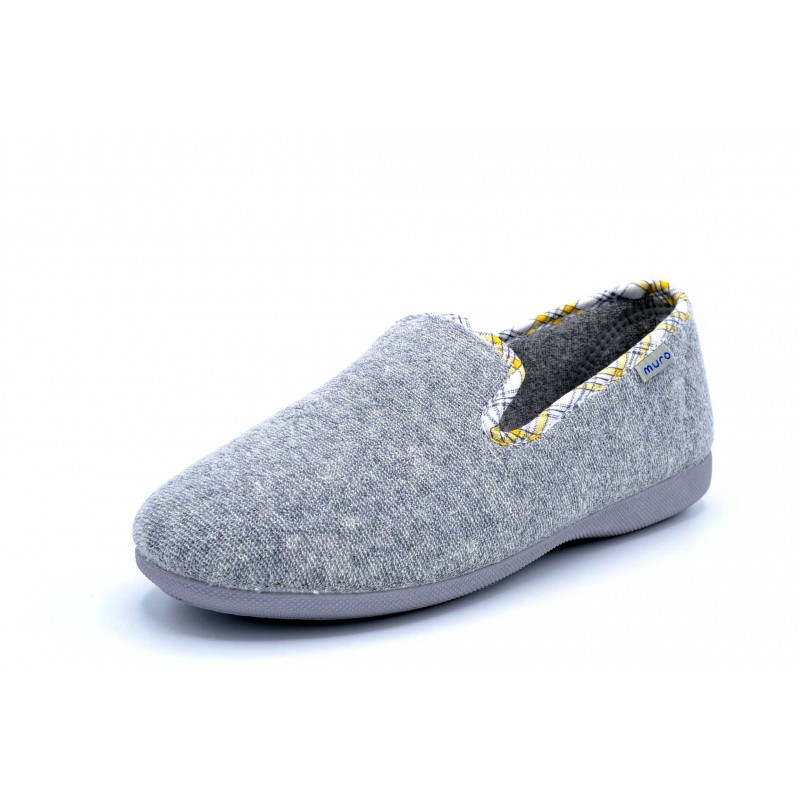 Muro 404 Gris | Zapatilla de verano cerrada para casa