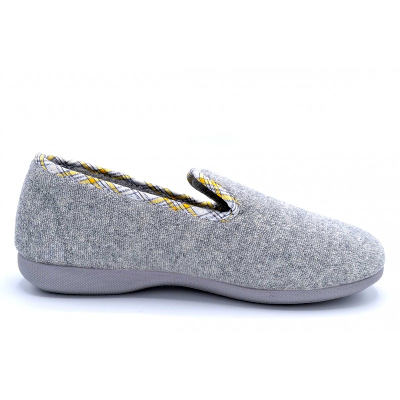 Muro 404 Gris | Zapatilla de verano cerrada para casa