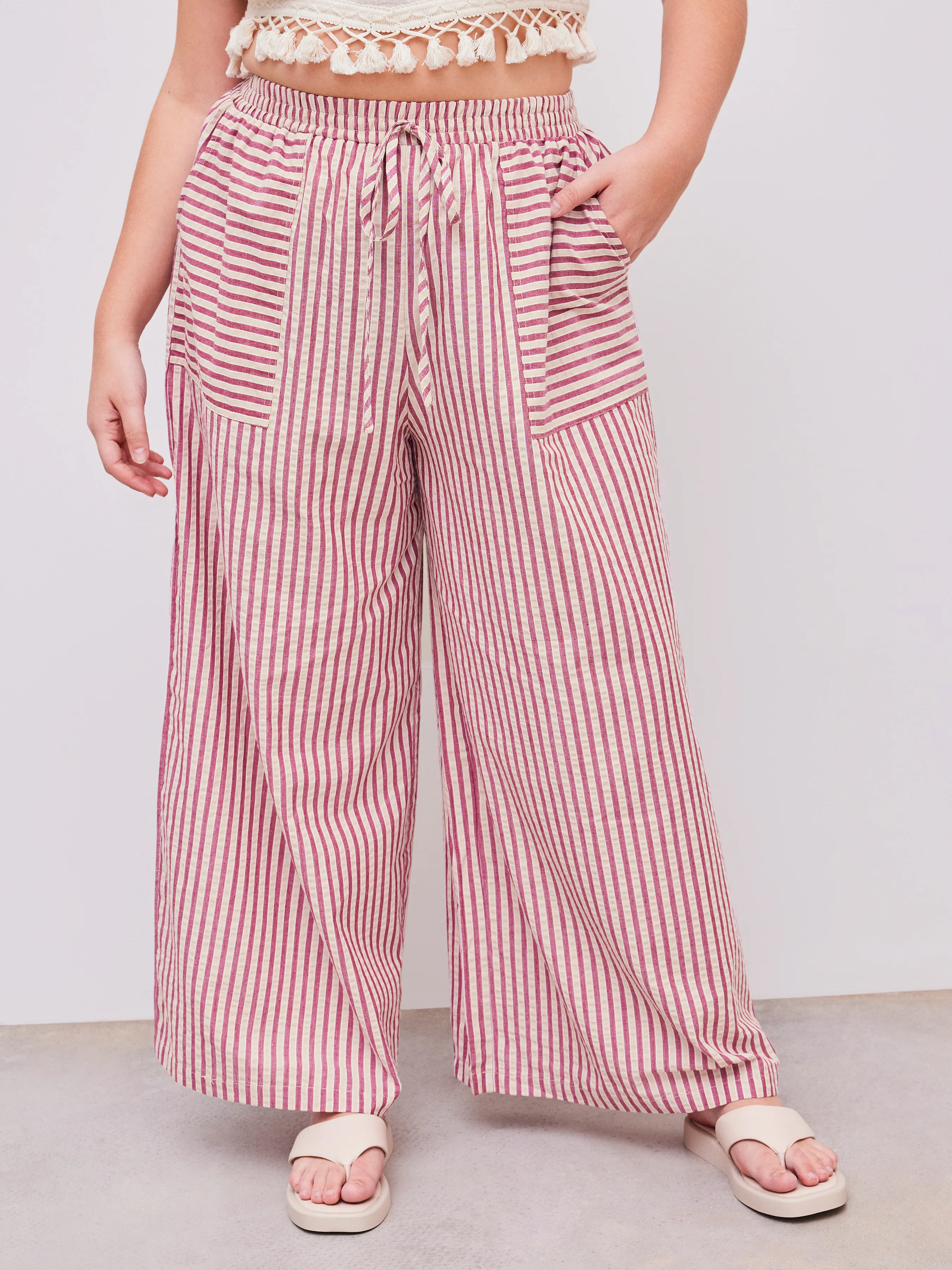 Pantalón Ancho a Rayas con Cintura Elástica y Bolsillos de Tiro Medio Curvy