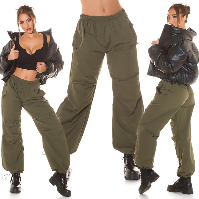 Pantalón grande e informal mujer khaki