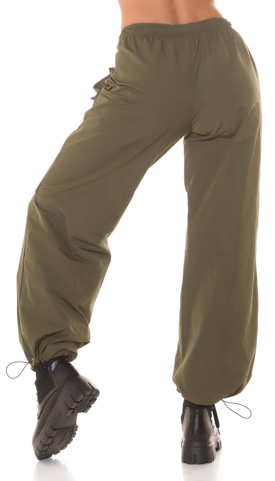 Pantalón grande e informal mujer khaki