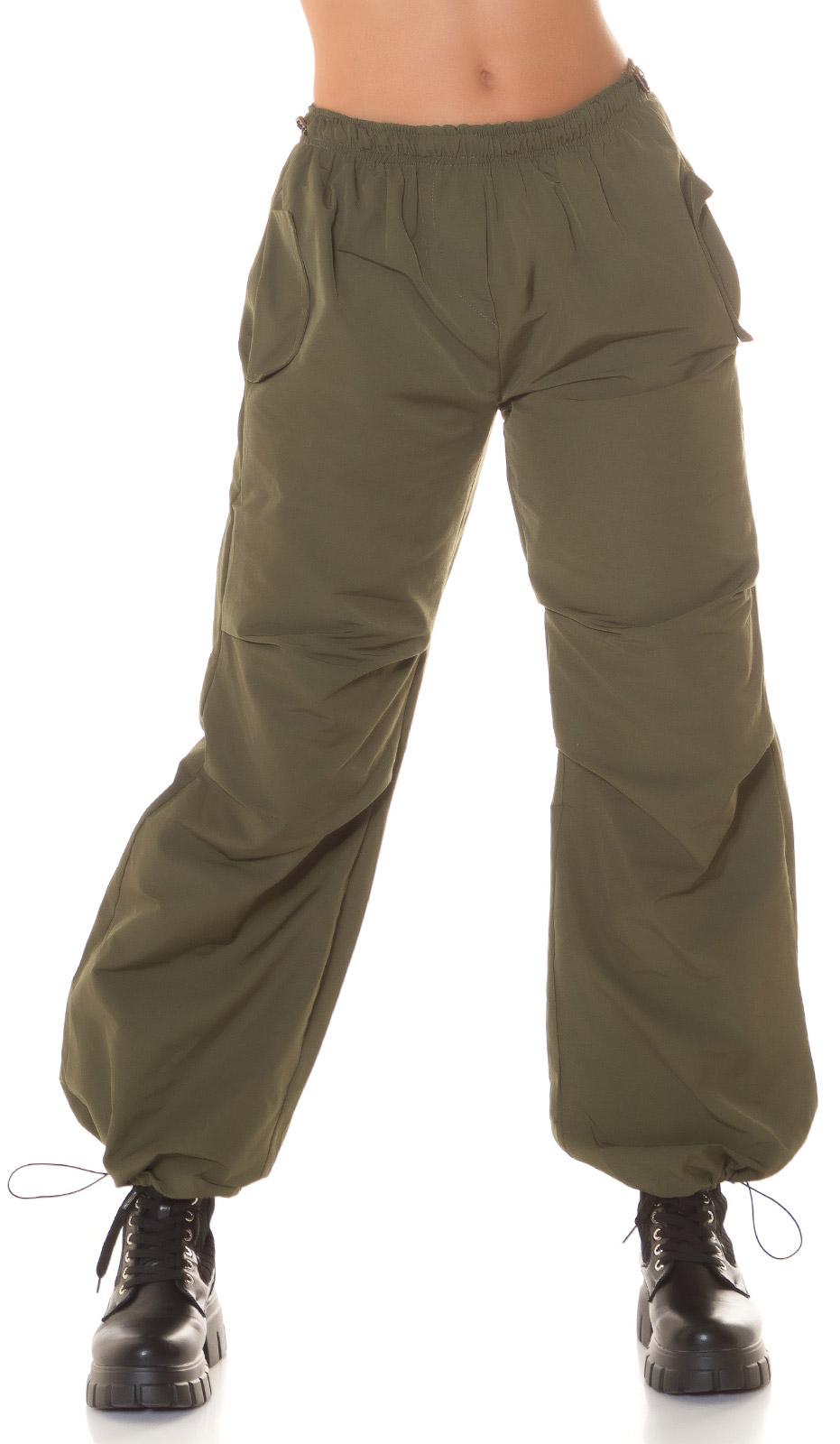 Pantalón grande e informal mujer khaki