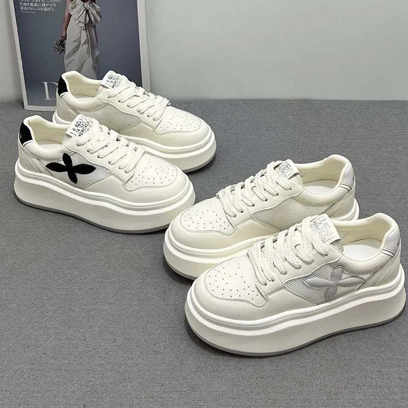 Zapatos de diseñador de lujo en blanco y negro blanco para mujeres 2024 Summer Nuevos zapatos informales Versátiles envío gratis