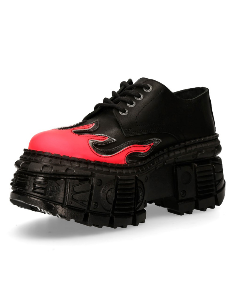 Zapatos negros plataforma color llama rojo fuego